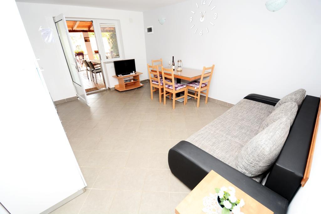 Apartments Katarina Veli Rat Eksteriør bilde