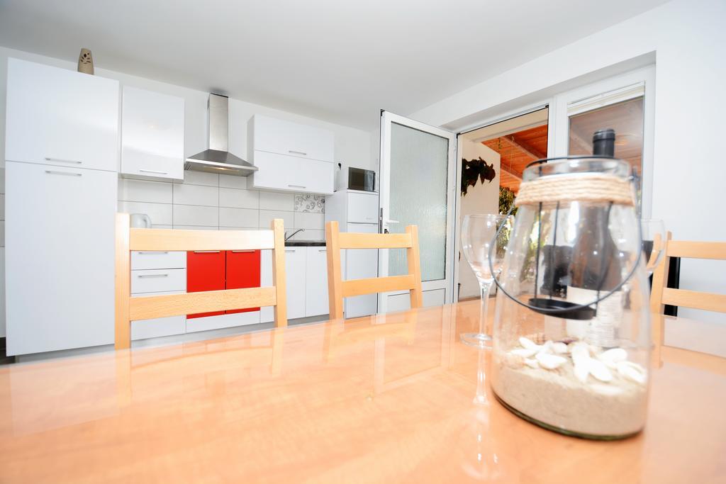 Apartments Katarina Veli Rat Eksteriør bilde