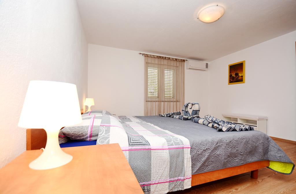 Apartments Katarina Veli Rat Eksteriør bilde